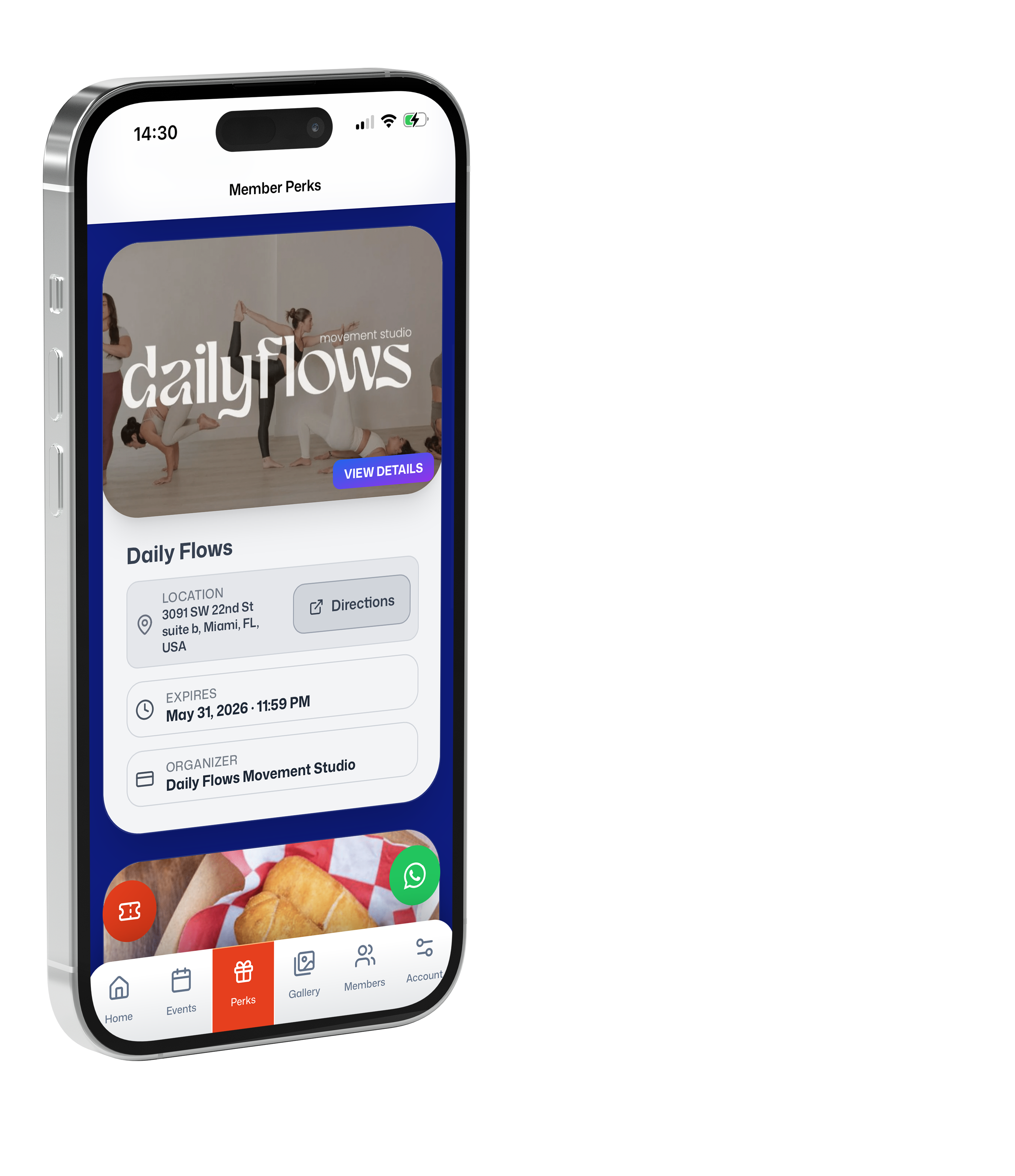 Los Socios app on phone screens